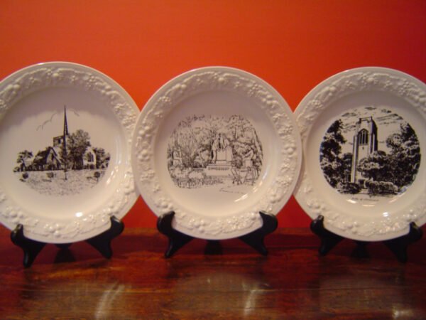 Mariemont Decorative Plates